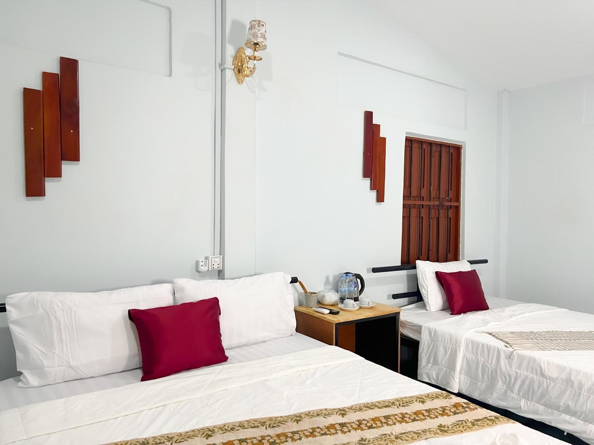 Lotus Blanc Homestay Villa Баттамбанг Экстерьер фото