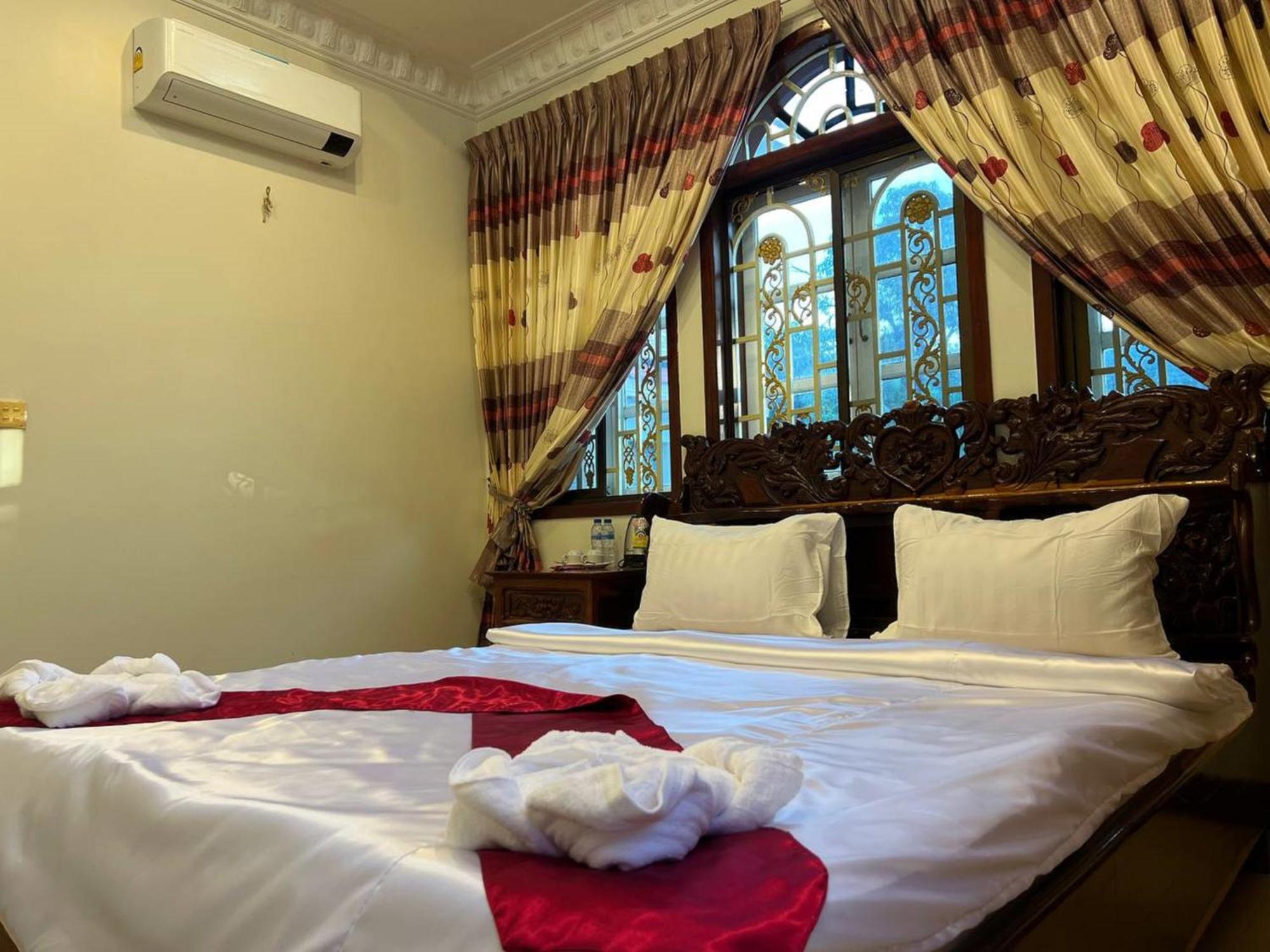 Lotus Blanc Homestay Villa Баттамбанг Экстерьер фото