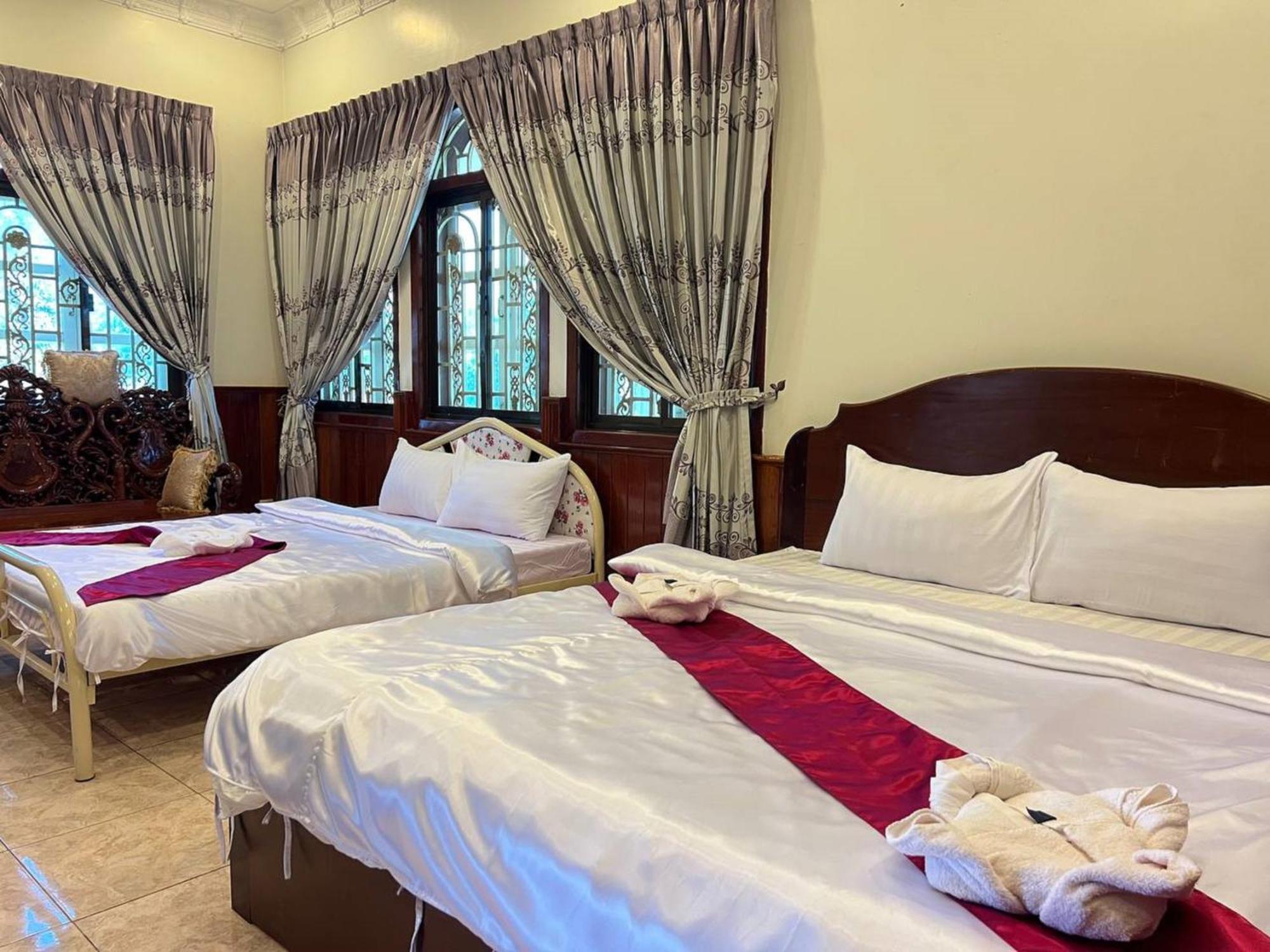 Lotus Blanc Homestay Villa Баттамбанг Экстерьер фото